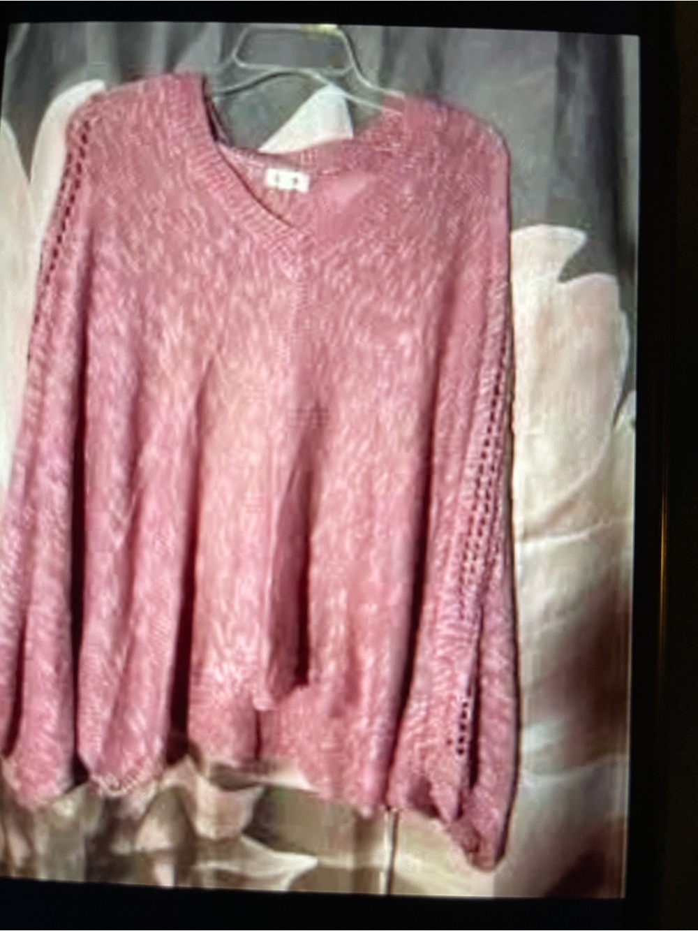 LA MIEL Dusty Rose V-Neck Open-Stitch Pullover Sweater